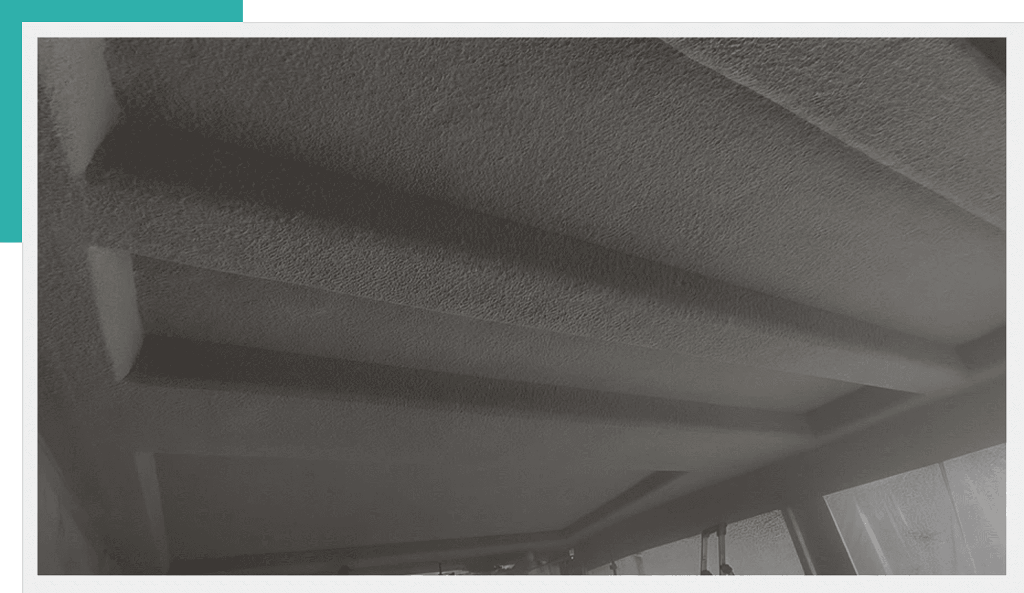 Acoustic Spray Container 60 compressed